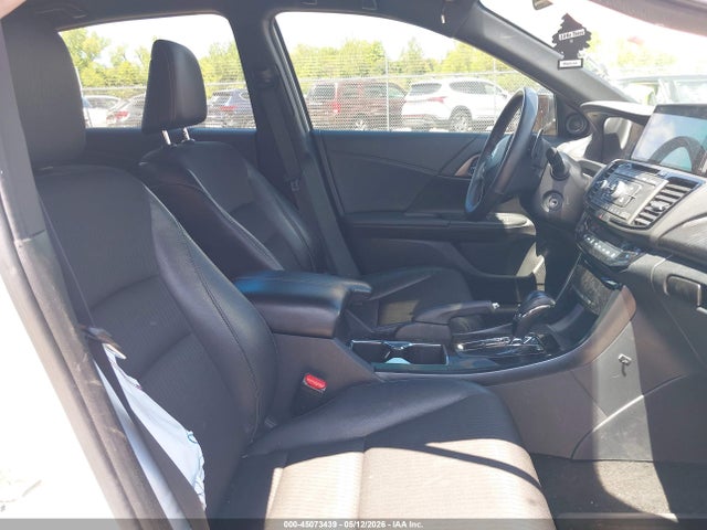 45073439 :رقم المزاد ، 1HGCR2F64GA135207 vin ، 2016 Honda Accord Sport مزاد بيع