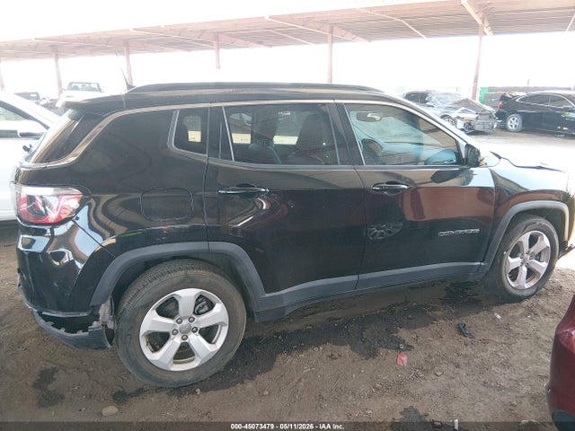 3C4NJCBB1KT855623 Jeep Compass Latitude Fwd