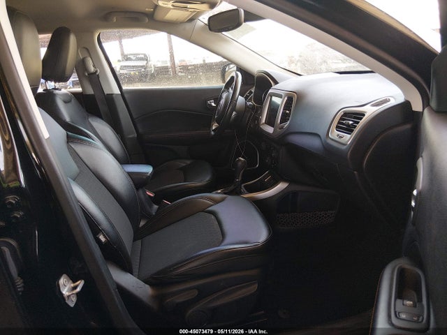 3C4NJCBB1KT855623 Jeep Compass Latitude Fwd