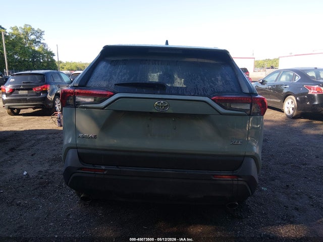 2021 Toyota Rav4 Xle მანქანა იყიდება აუქციონზე, vin: 2T3P1RFV6MW182520, აუქციონის ნომერი: 45073500