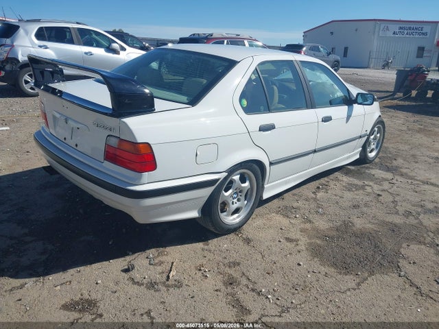 45073515 :رقم المزاد ، WBACD432XWAV58475 vin ، 1998 Bmw 328i مزاد بيع
