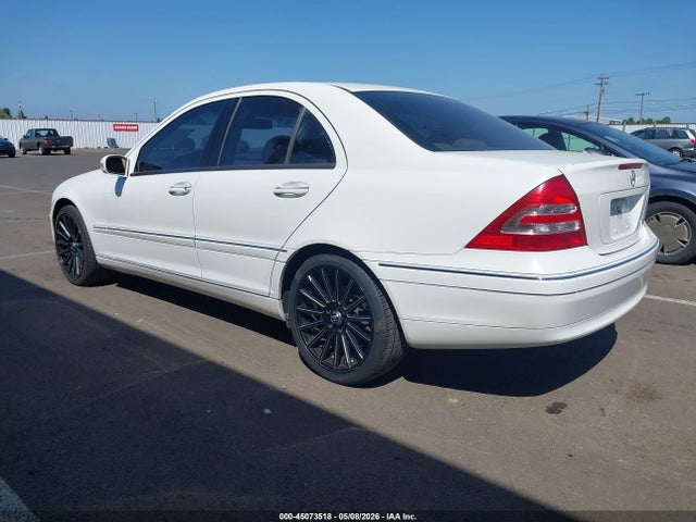45073518 :رقم المزاد ، WDBRF61J34E017236 vin ، 2004 Mercedes-benz C 240 مزاد بيع