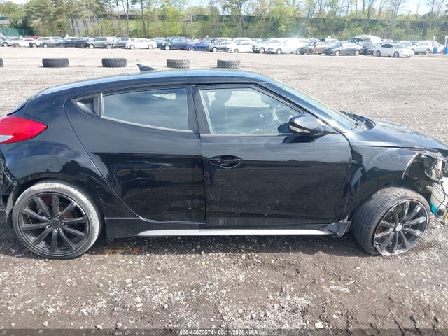 45073574 :رقم المزاد ، KMHTC6AE8FU231291 vin ، 2015 Hyundai Veloster Turbo مزاد بيع