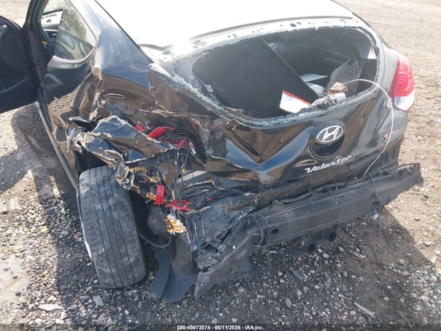 45073574 :رقم المزاد ، KMHTC6AE8FU231291 vin ، 2015 Hyundai Veloster Turbo مزاد بيع
