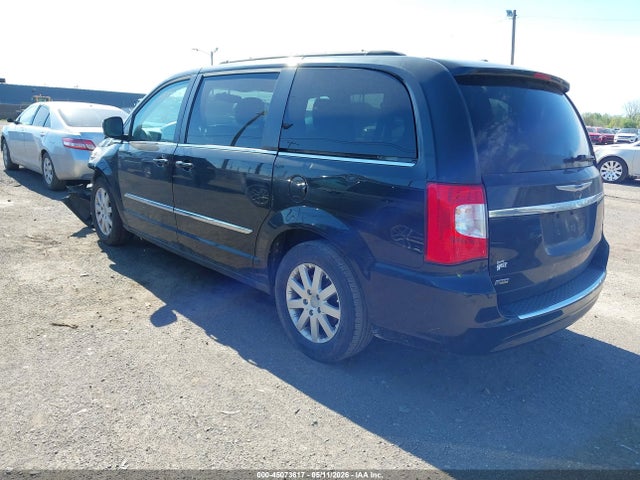 2016 Chrysler Town & Country Touring მანქანა იყიდება აუქციონზე, vin: 2C4RC1BG7GR294432, აუქციონის ნომერი: 45073617