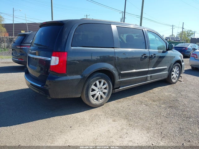 2016 Chrysler Town & Country Touring მანქანა იყიდება აუქციონზე, vin: 2C4RC1BG7GR294432, აუქციონის ნომერი: 45073617