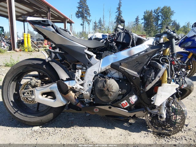 2021 Aprilia Rsv4 1100 მანქანა იყიდება აუქციონზე, vin: ZD4KYUA02MS000040, აუქციონის ნომერი: 45073647