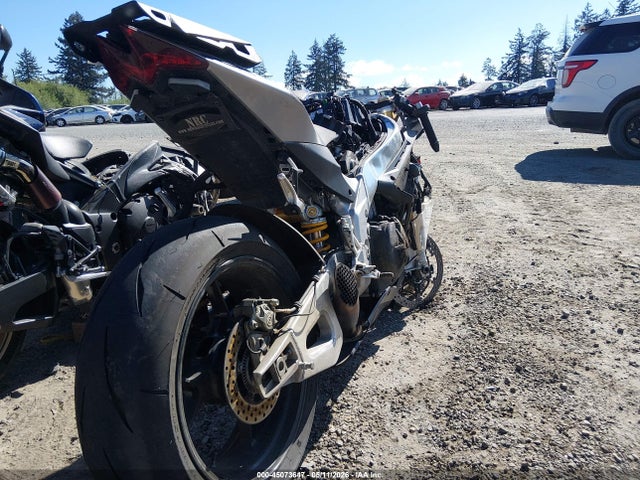 2021 Aprilia Rsv4 1100 მანქანა იყიდება აუქციონზე, vin: ZD4KYUA02MS000040, აუქციონის ნომერი: 45073647