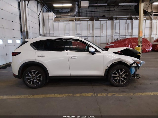 2020 Mazda Cx-5 Grand Touring მანქანა იყიდება აუქციონზე, vin: JM3KFBDMXL1830197, აუქციონის ნომერი: 45073658