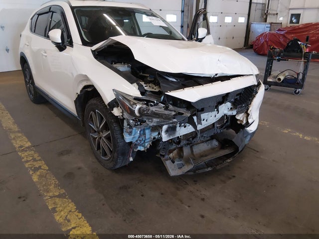 2020 Mazda Cx-5 Grand Touring მანქანა იყიდება აუქციონზე, vin: JM3KFBDMXL1830197, აუქციონის ნომერი: 45073658