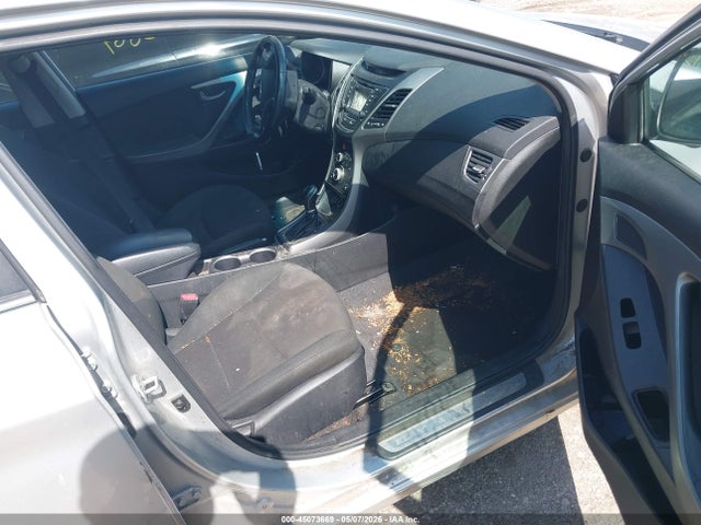 Продаж на аукціоні авто 2016 Hyundai Elantra Value Edition, vin: 5NPDH4AE9GH792299, номер лоту: 45073669
