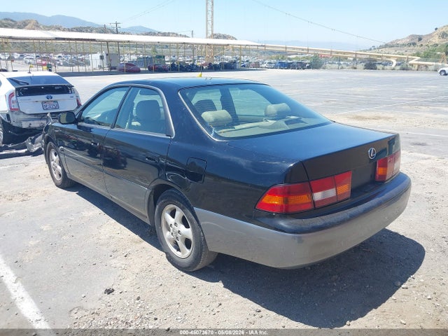 1999 Lexus Es 300 მანქანა იყიდება აუქციონზე, vin: JT8BF28GXX5058147, აუქციონის ნომერი: 45073670