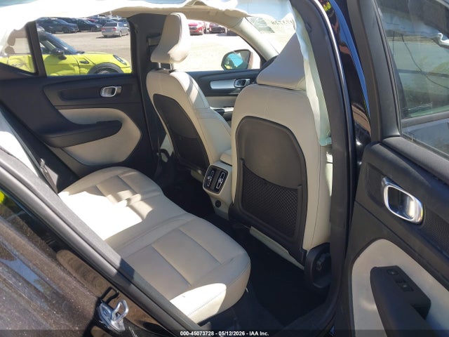 2019 Volvo Xc40 T5 Momentum/t5 R-design მანქანა იყიდება აუქციონზე, vin: YV4162XZ2K2014893, აუქციონის ნომერი: 45073728