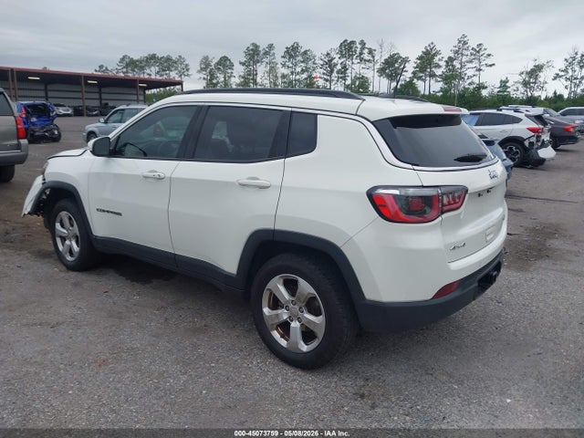 45073759 :رقم المزاد ، 3C4NJDBBXJT169729 vin ، 2018 Jeep Compass Latitude 4x4 مزاد بيع