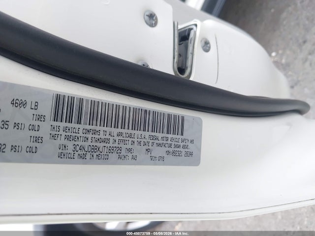 45073759 :رقم المزاد ، 3C4NJDBBXJT169729 vin ، 2018 Jeep Compass Latitude 4x4 مزاد بيع