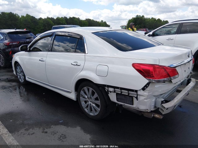 45073763 :رقم المزاد ، 4T1BK3DB2BU408068 vin ، 2011 Toyota Avalon Limited مزاد بيع