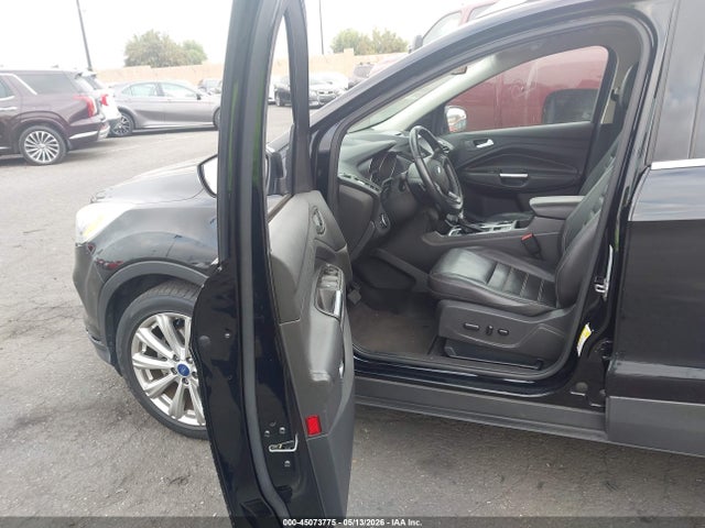 Ford Escape Titanium 2017 1FMCU0JD2HUA94627 Image 5