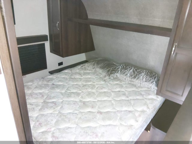 Продажа на аукционе авто 2018 Jayco Rocky Mountain, vin: 1UJBJ0BRXJ75X0632, номер лота: 45073788