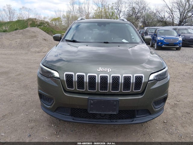 2021 Jeep Cherokee Latitude 4x4 მანქანა იყიდება აუქციონზე, vin: 1C4PJMCB7MD242749, აუქციონის ნომერი: 45073833