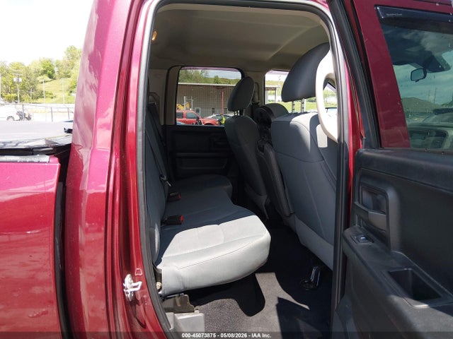 45073875 :رقم المزاد ، 1C6RR7FT3JS189585 vin ، 2018 Ram 1500 Express  4x4 6'4 Box مزاد بيع
