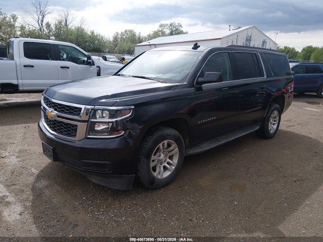2017 Chevrolet Suburban Ls მანქანა იყიდება აუქციონზე, vin: 1GNSKGEC0HR304636, აუქციონის ნომერი: 45073895