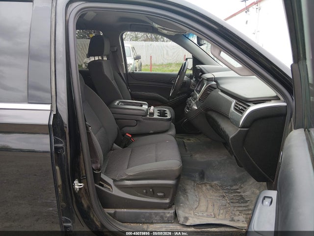 2017 Chevrolet Suburban Ls მანქანა იყიდება აუქციონზე, vin: 1GNSKGEC0HR304636, აუქციონის ნომერი: 45073895