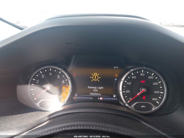 Продажа на аукционе авто 2015 Jeep Renegade Trailhawk, vin: ZACCJBCT0FPB65817, номер лота: 45073900