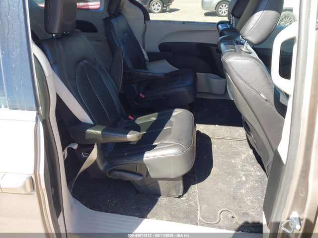 Aukcja sprzedaży 2017 Chrysler Pacifica Touring-l Plus, vin: 2C4RC1EG1HR844740, numer aukcji: 45073912