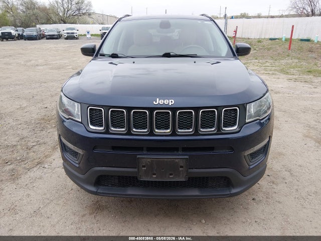 45073918 :رقم المزاد ، 3C4NJDAB1JT392274 vin ، 2018 Jeep Compass Sport 4x4 مزاد بيع