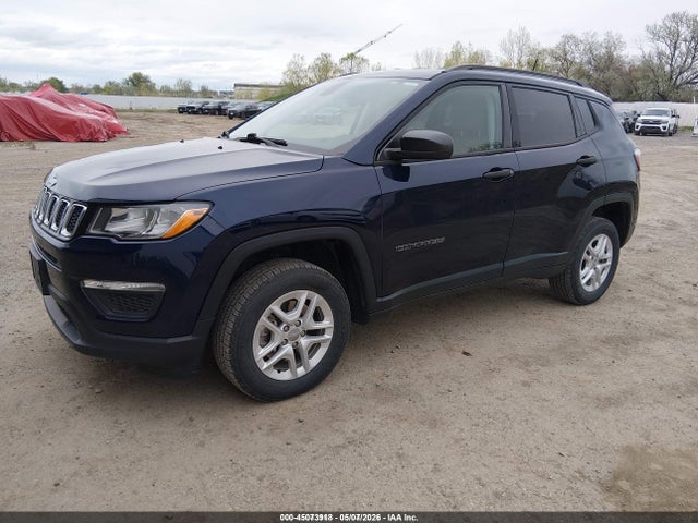 45073918 :رقم المزاد ، 3C4NJDAB1JT392274 vin ، 2018 Jeep Compass Sport 4x4 مزاد بيع