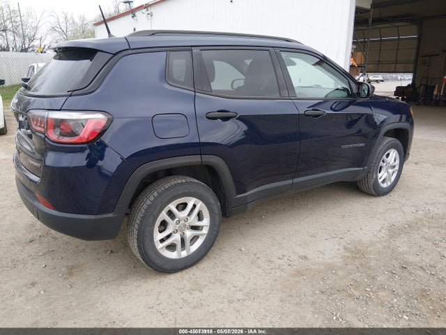 45073918 :رقم المزاد ، 3C4NJDAB1JT392274 vin ، 2018 Jeep Compass Sport 4x4 مزاد بيع