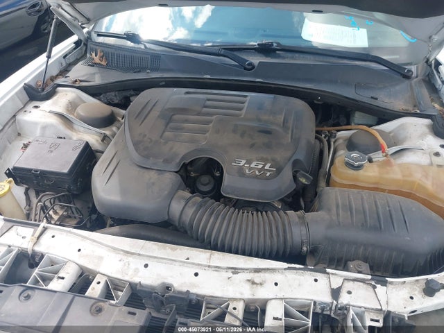 45073921 :رقم المزاد ، 2C3CDXBG1DH566727 vin ، 2013 Dodge Charger Se مزاد بيع