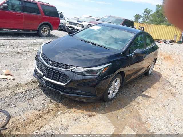 45073923 :رقم المزاد ، 1G1BE5SM9J7239880 vin ، 2018 Chevrolet Cruze Lt Auto مزاد بيع