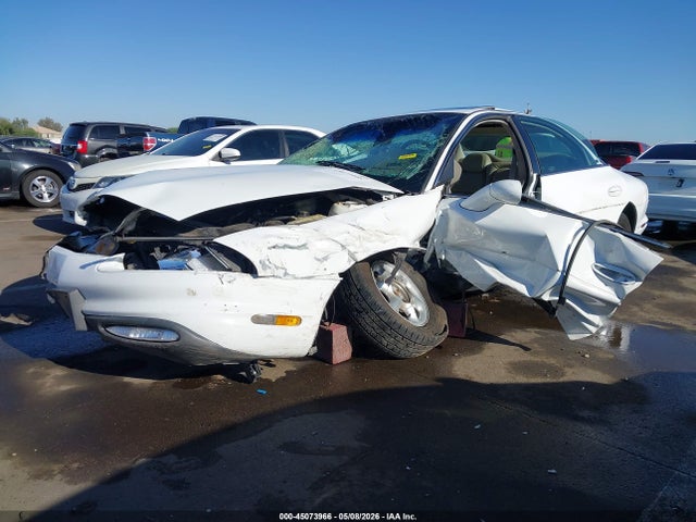 1998 Oldsmobile Aurora მანქანა იყიდება აუქციონზე, vin: 1G3GR62C0W4109381, აუქციონის ნომერი: 45073966