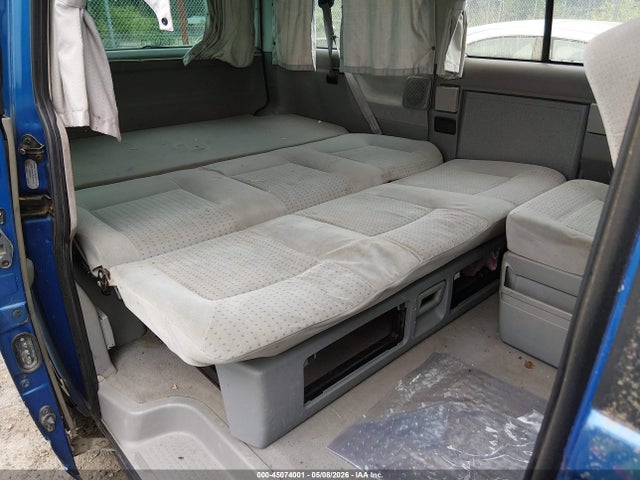 Продаж на аукціоні авто 2001 Volkswagen Eurovan Mv, vin: WV2NB47001H040001, номер лоту: 45074001