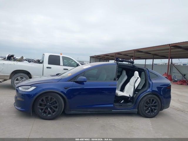 45074002 :رقم المزاد ، 7SAXCBE57PF381740 vin ، 2023 Tesla Model X Dual Motor All-wheel Drive/standard Range مزاد بيع