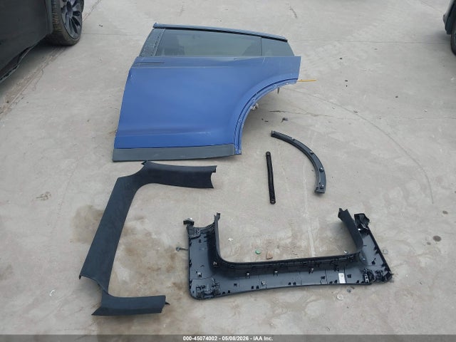 45074002 :رقم المزاد ، 7SAXCBE57PF381740 vin ، 2023 Tesla Model X Dual Motor All-wheel Drive/standard Range مزاد بيع