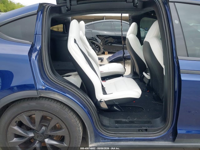 45074002 :رقم المزاد ، 7SAXCBE57PF381740 vin ، 2023 Tesla Model X Dual Motor All-wheel Drive/standard Range مزاد بيع