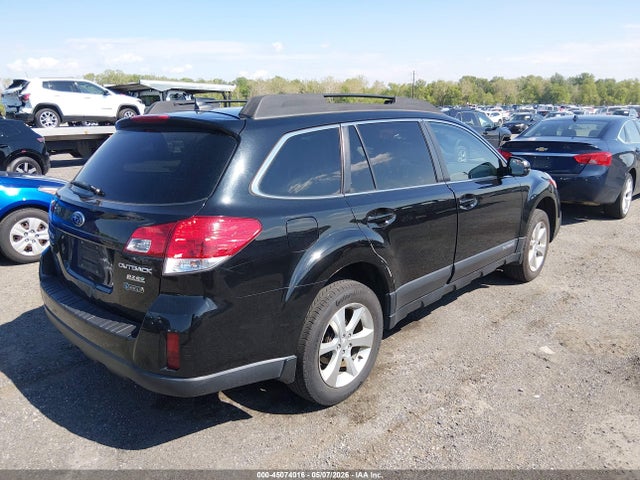 45074016 :رقم المزاد ، 4S4BRBLC2E3245299 vin ، 2014 Subaru Outback 2.5i Limited مزاد بيع