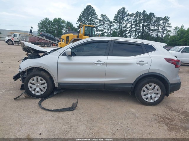 JN1BJ1CV5LW543674 Nissan Rogue Sport S Fwd Xtronic Cvt