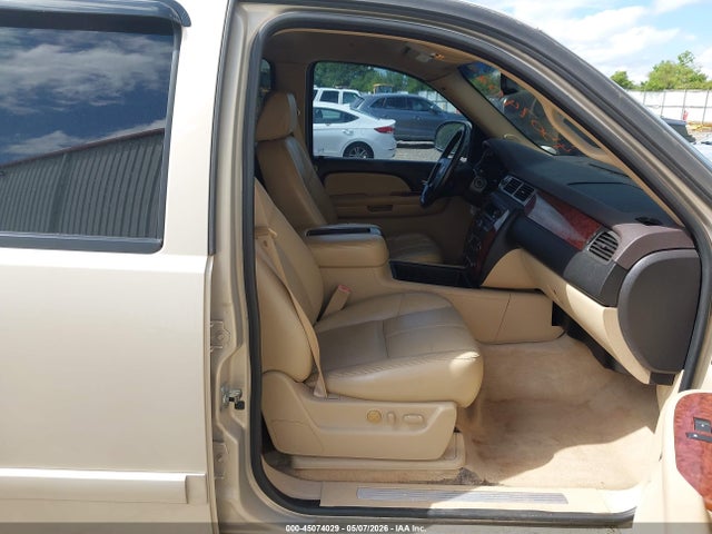 45074029 :رقم المزاد ، 3GNFK12Y57G224021 vin ، 2007 Chevrolet Avalanche 1500 Lt مزاد بيع