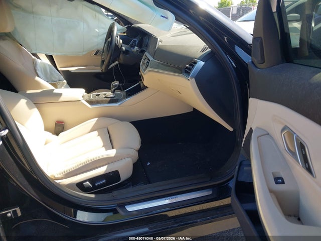 3MW5R1J02M8B84236 BMW 330I