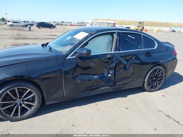 3MW5R1J02M8B84236 BMW 330I