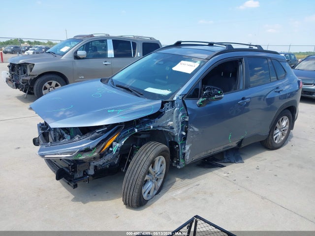 Toyota Corolla Cross Le 2025 7MUCAAAG6SV150499 Image 2