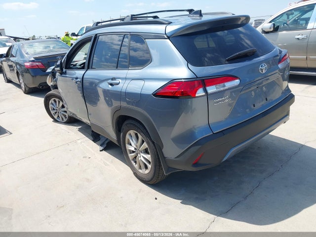 Toyota Corolla Cross Le 2025 7MUCAAAG6SV150499 Image 3