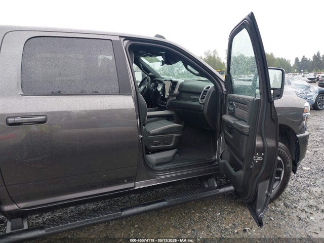 3C63R5FL0SG581636 RAM 2500 Laramie 4x4 6&#039;4 Box