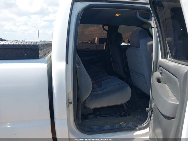 Продажа на аукционе авто 2006 Gmc Sierra 2500hd Sl, vin: 1GTHC23U66F240258, номер лота: 45074129