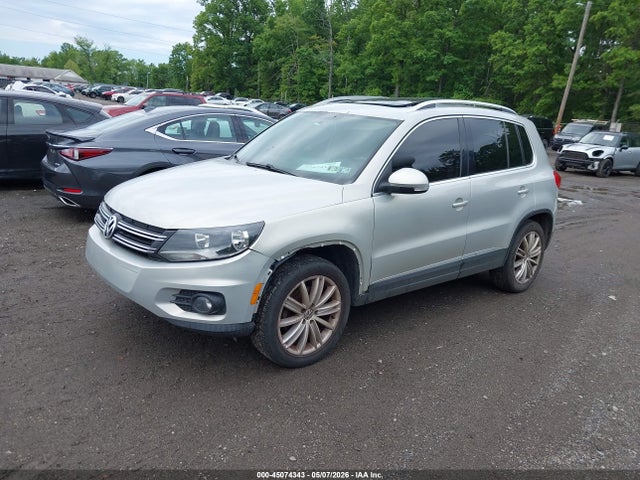 2012 Volkswagen Tiguan Se მანქანა იყიდება აუქციონზე, vin: WVGBV7AX6CW591219, აუქციონის ნომერი: 45074343
