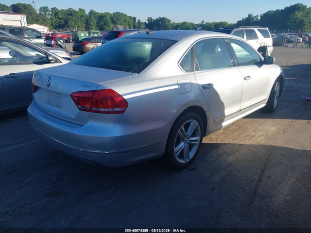 Aukcja sprzedaży 2014 Volkswagen Passat 2.0l Tdi Se, vin: 1VWBN7A35EC076392, numer aukcji: 45074359