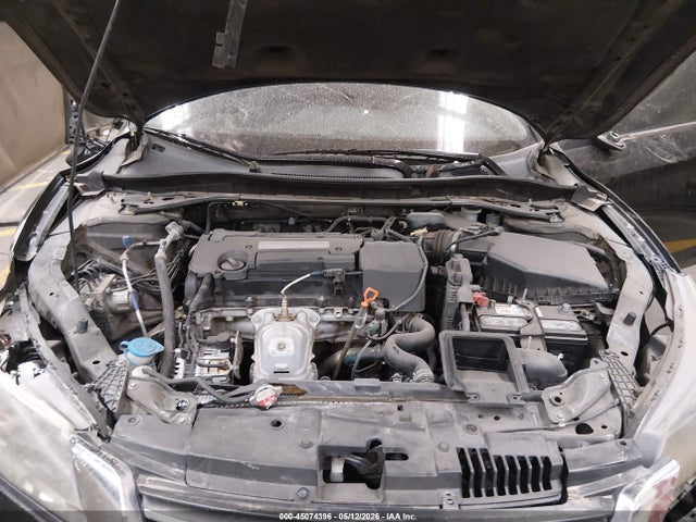 45074396 :رقم المزاد ، 1HGCR2E53FA225911 vin ، 2015 Honda Accord Sport مزاد بيع